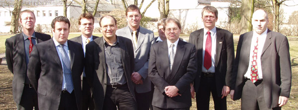 Die Teilnehmer der Kick-Off-Veranstaltung am 22. März 2006 in Wuppertal-Vohwinkel.